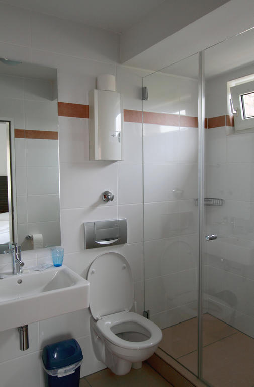 Konoba Hotel Meckenheim  Bilik gambar